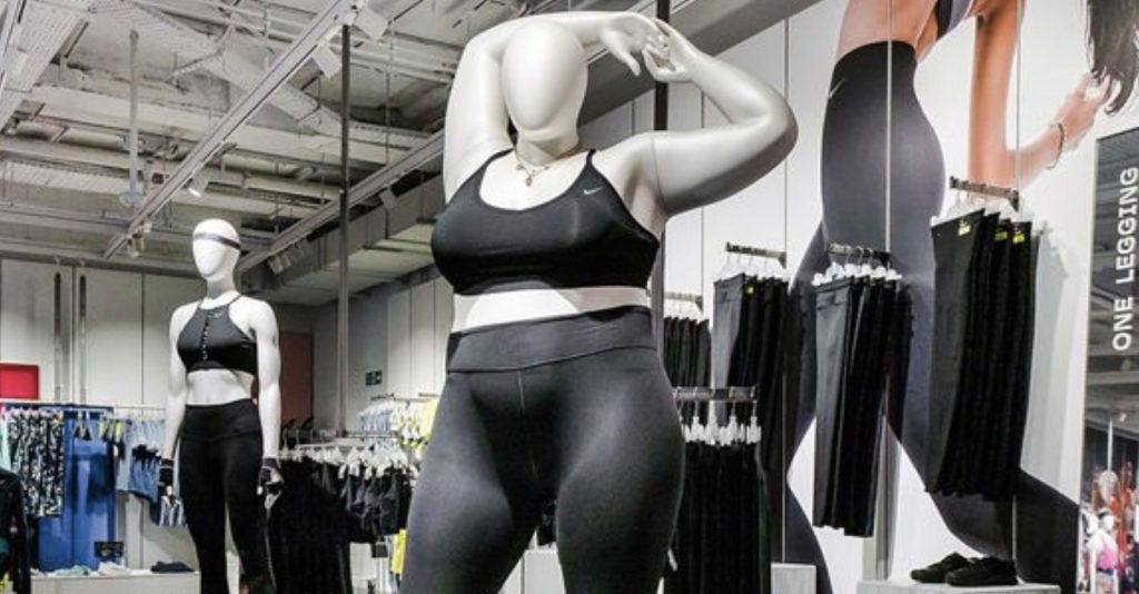 Nike mets des mannequins grandes tailles dans ses boutiques
